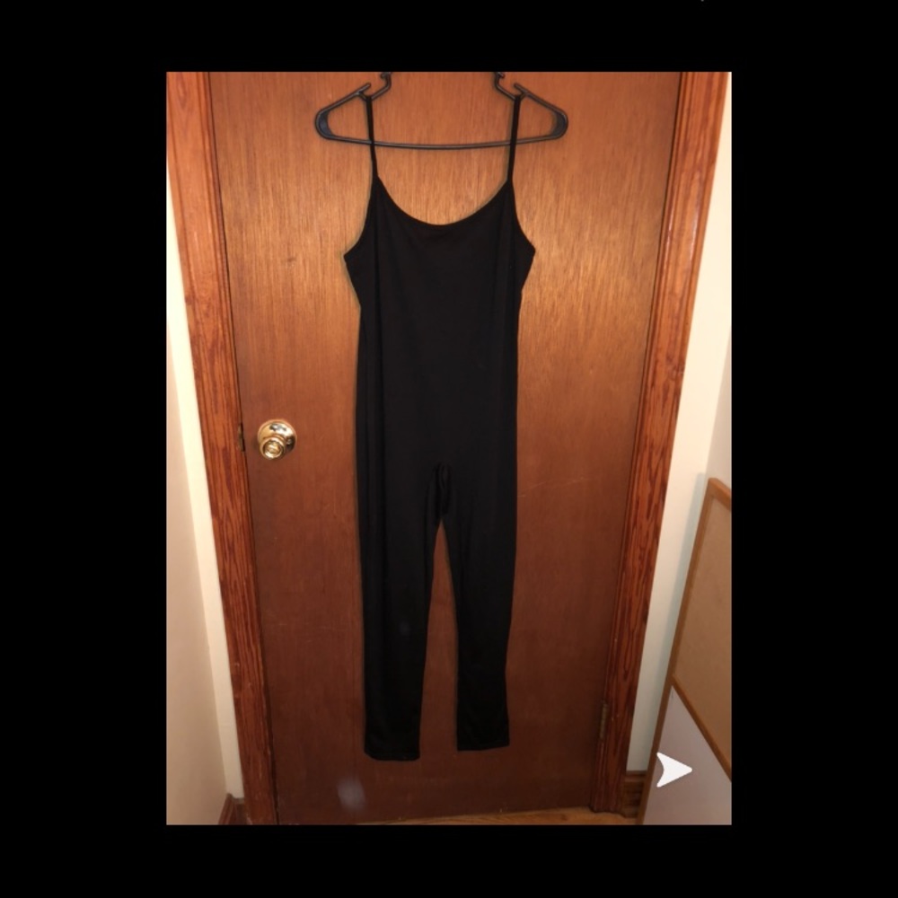SIZE MEDIUM TIGHT JUMPSUIT